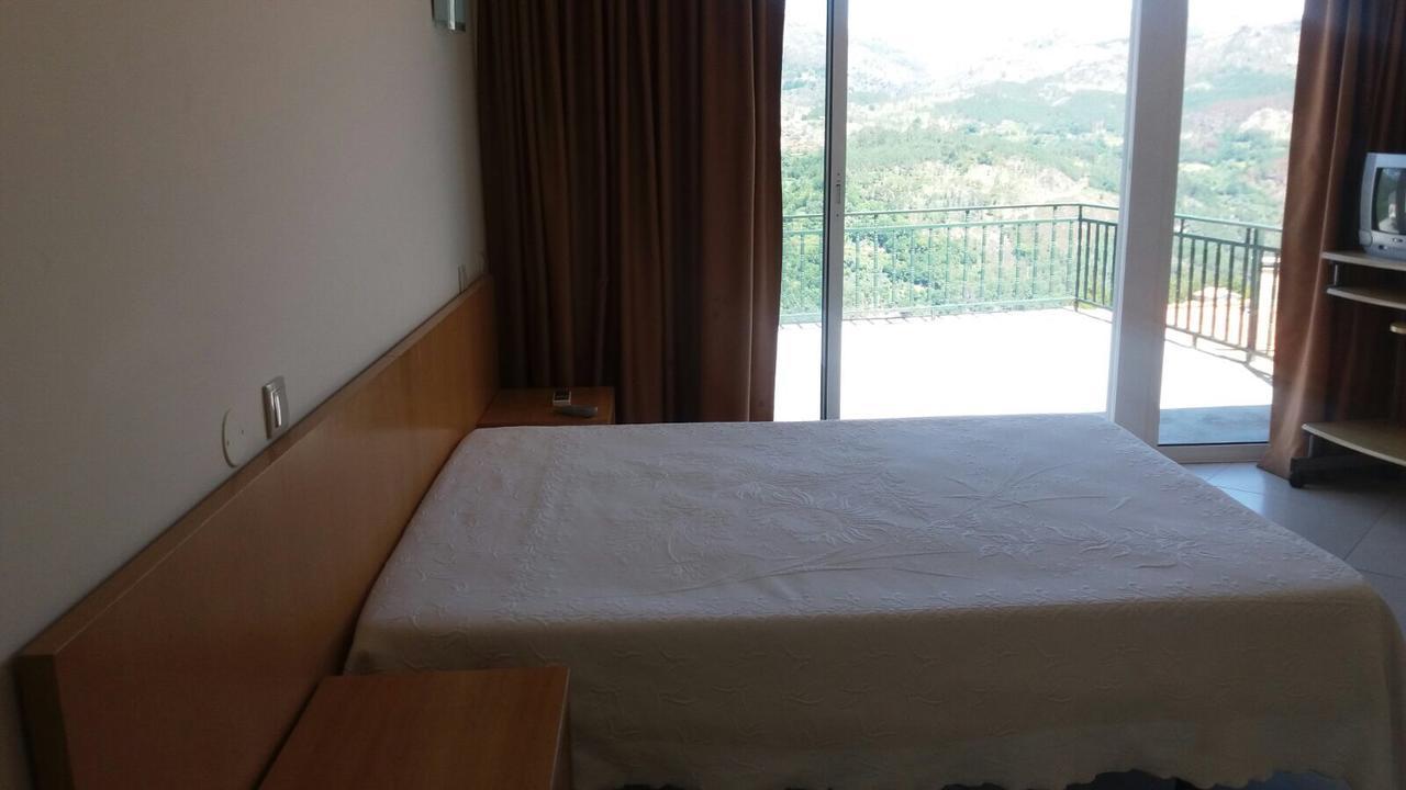 Bed and Breakfast Refugio Do Geres Alamela Exterior foto